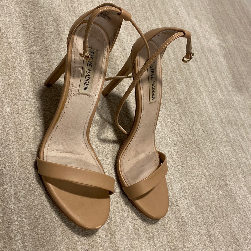 Nude Steve Madden one strap heel size 8